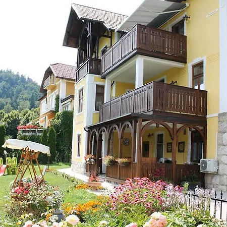 Bella Vista Apartment *